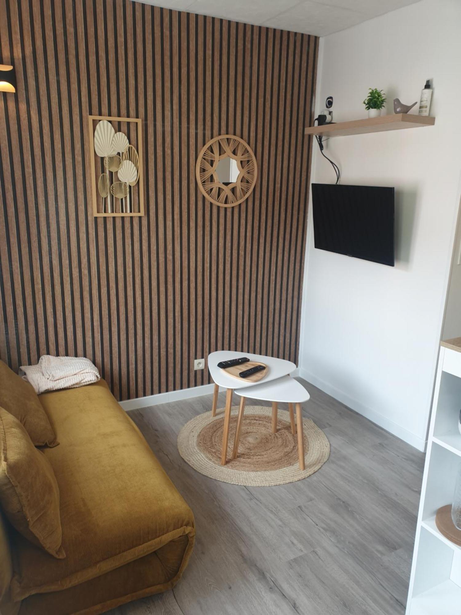 Apartamento L'Hirondelle Pre-en-Pail-Saint-Samson Exterior foto